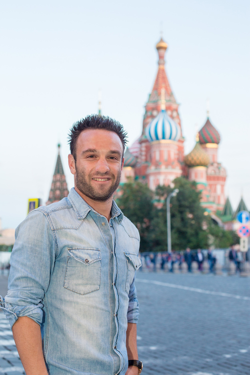 Photographie portrait de Mathieu Valbuena pour l'Equipe sur la place Rouge à Moscou en Russie